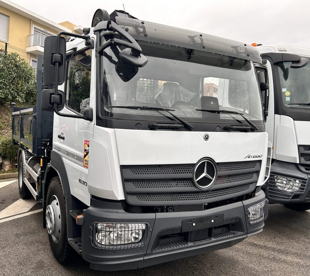 location poids lourds​ Mercedes