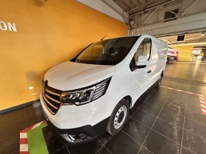 TRAFIC VAN FOURGON FG L1H1 2T8 EXTRA BLUE DCI 130 Prévoir 1er loyer majoré Rachat du véhicule possible en fin de contrat Livraison possible sur toute la région PACA et Corse Véhicule neuf disponible*, pour une livraison immédiate ! * sous réserve des stocks disponibles
